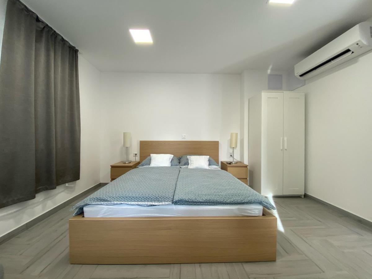 Ferienwohnung Sulyom Panzio Tiszafüred Exterior foto